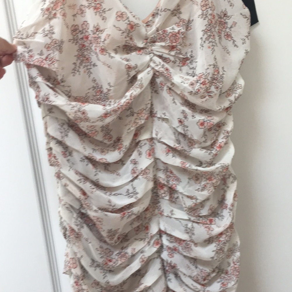 Dress - Picture 3 of 5